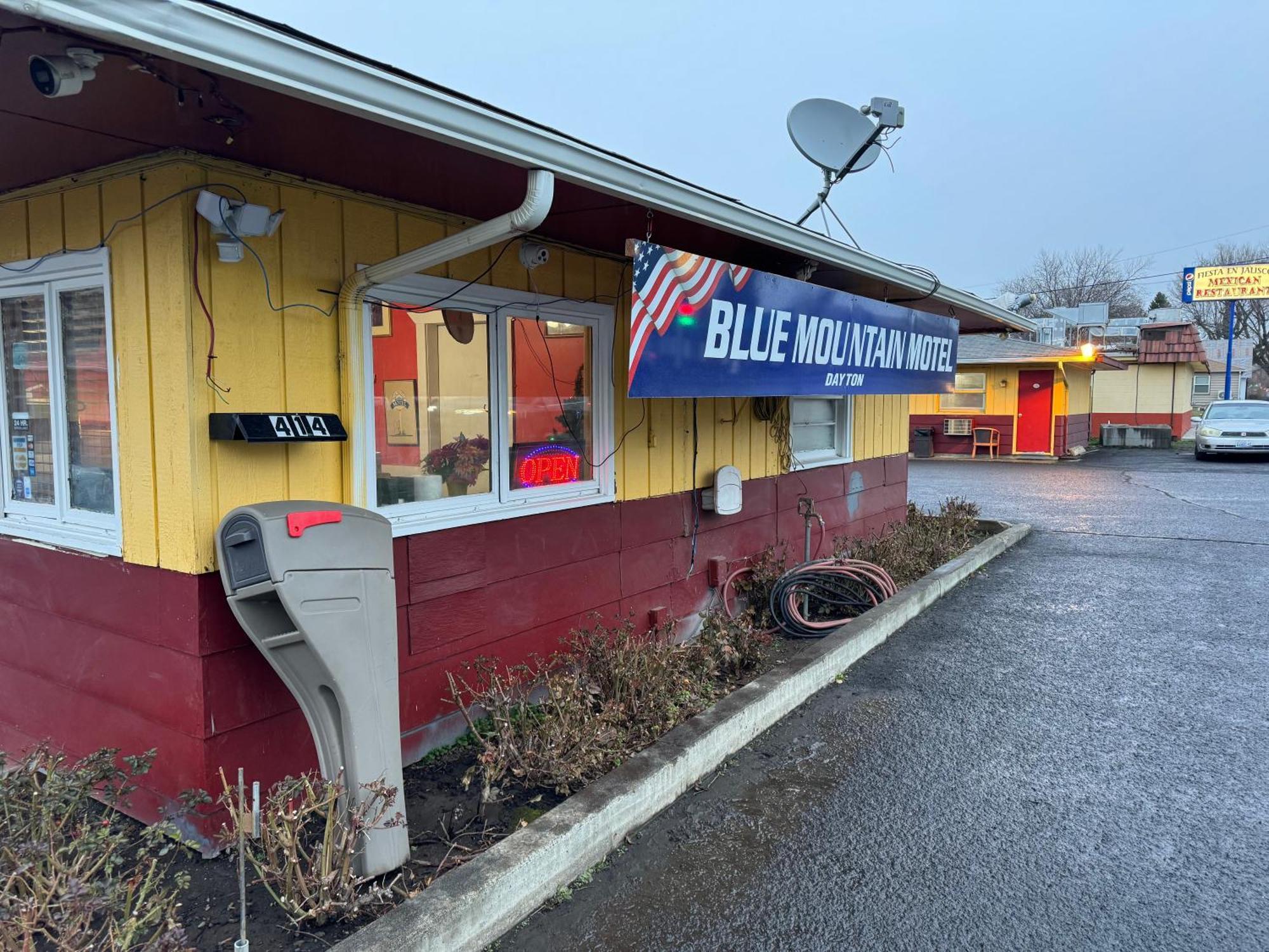 Blue Mountain Motel Dayton Экстерьер фото