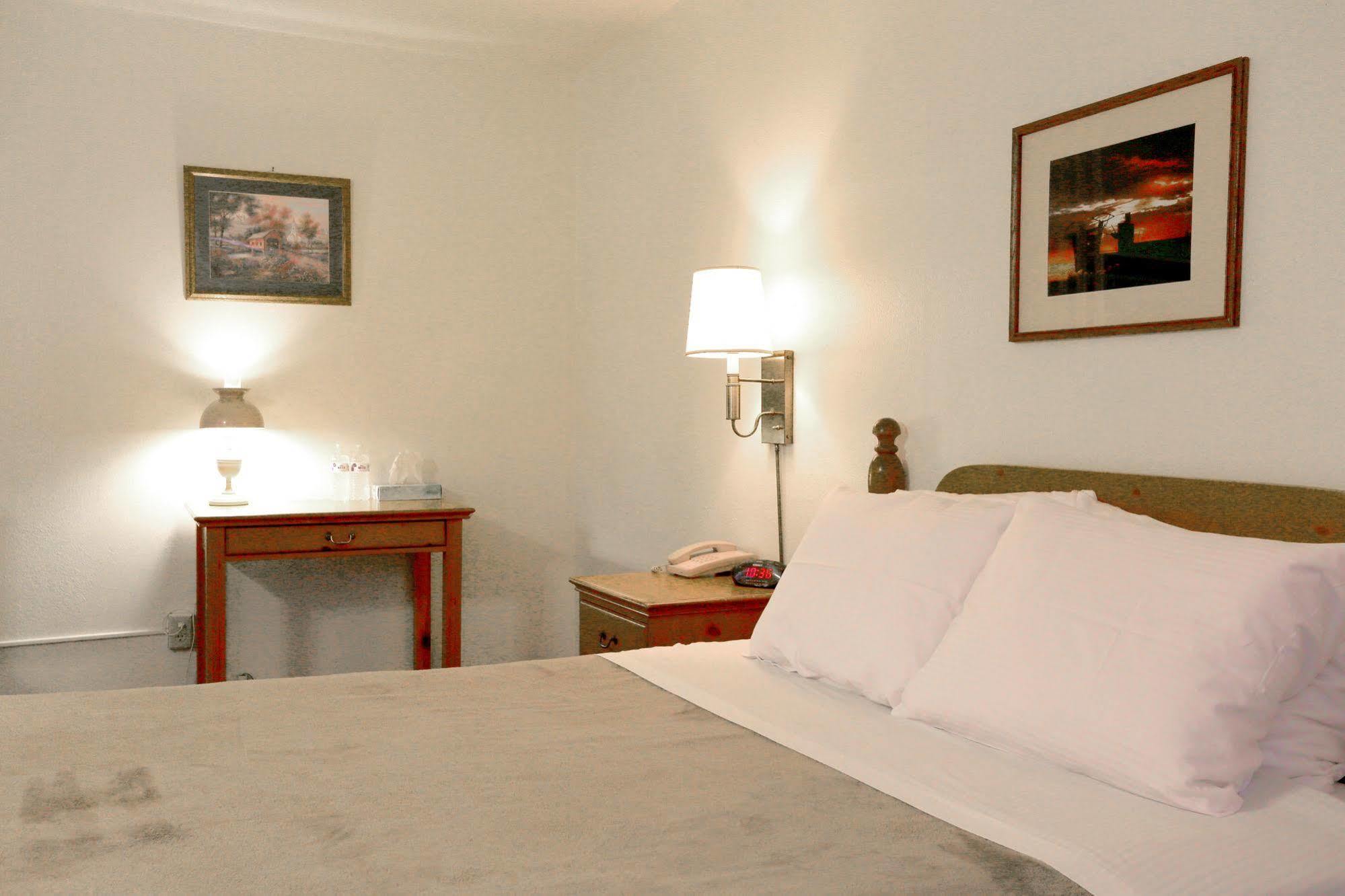 Blue Mountain Motel Dayton Экстерьер фото