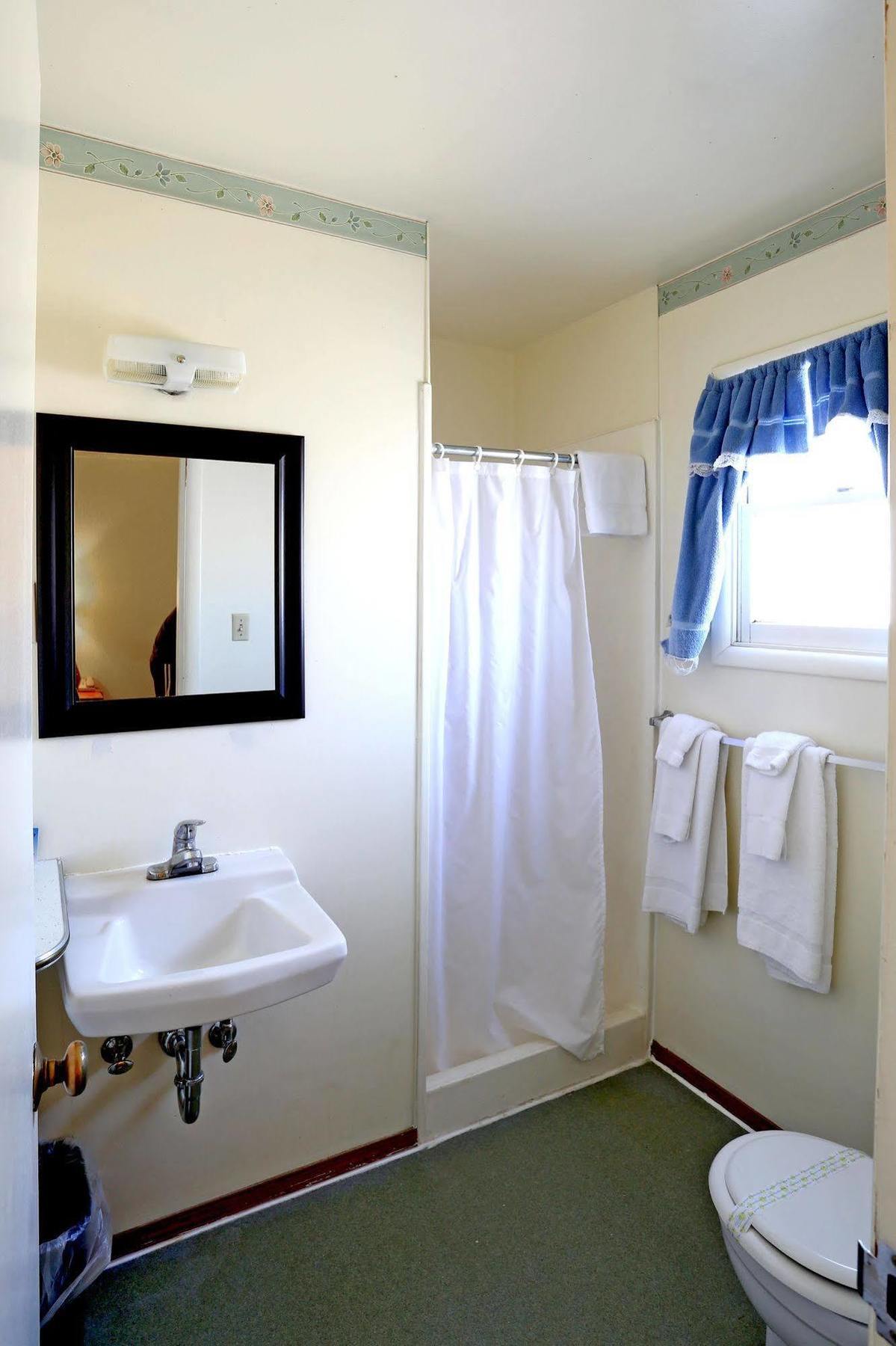 Blue Mountain Motel Dayton Экстерьер фото