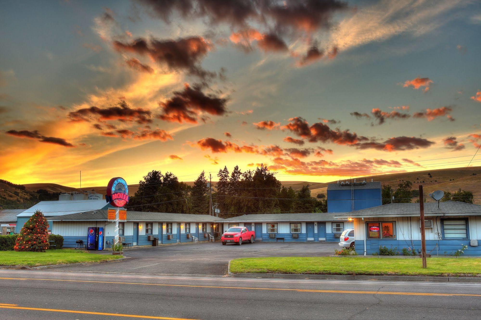 Blue Mountain Motel Dayton Экстерьер фото
