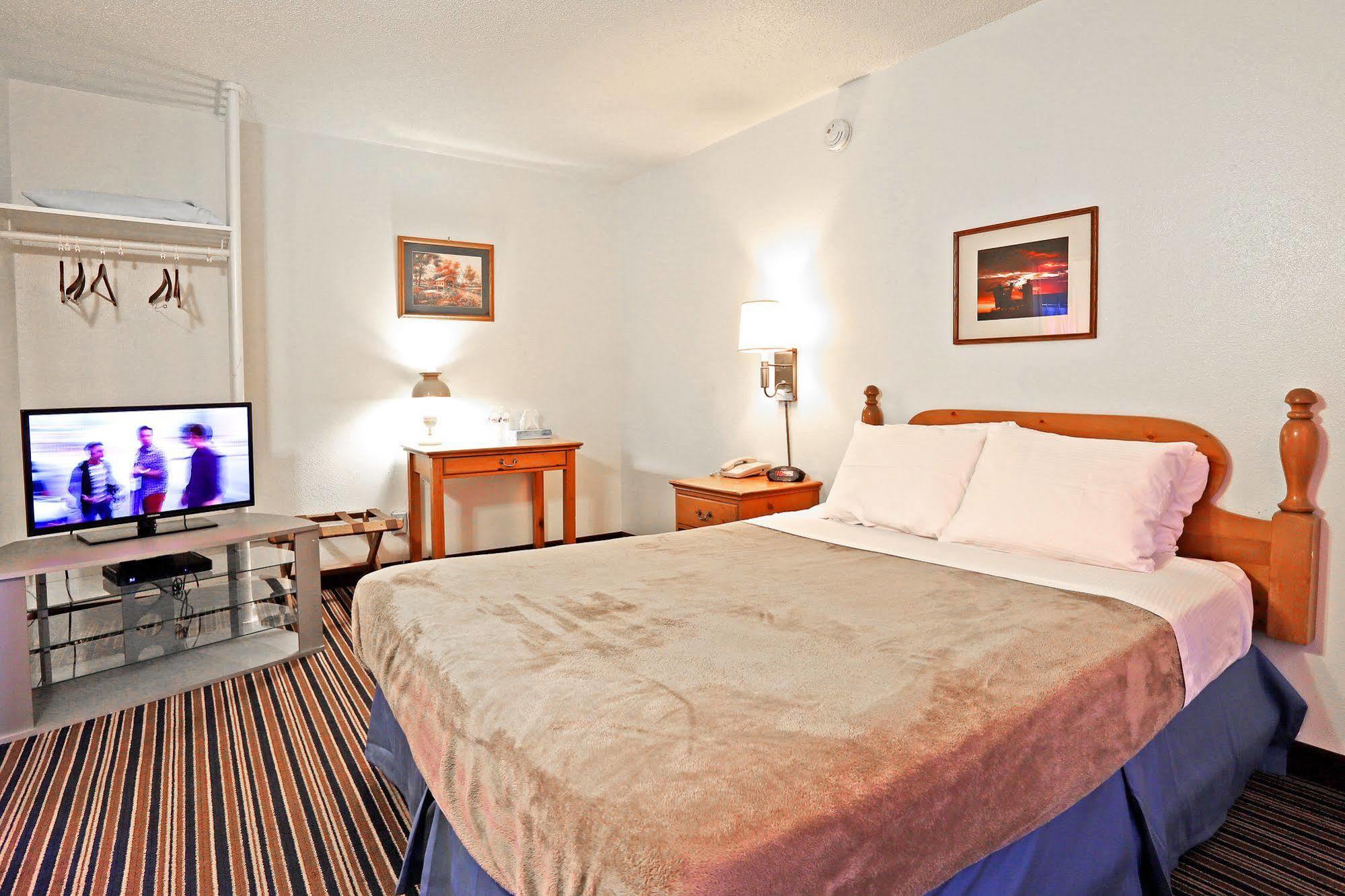 Blue Mountain Motel Dayton Экстерьер фото